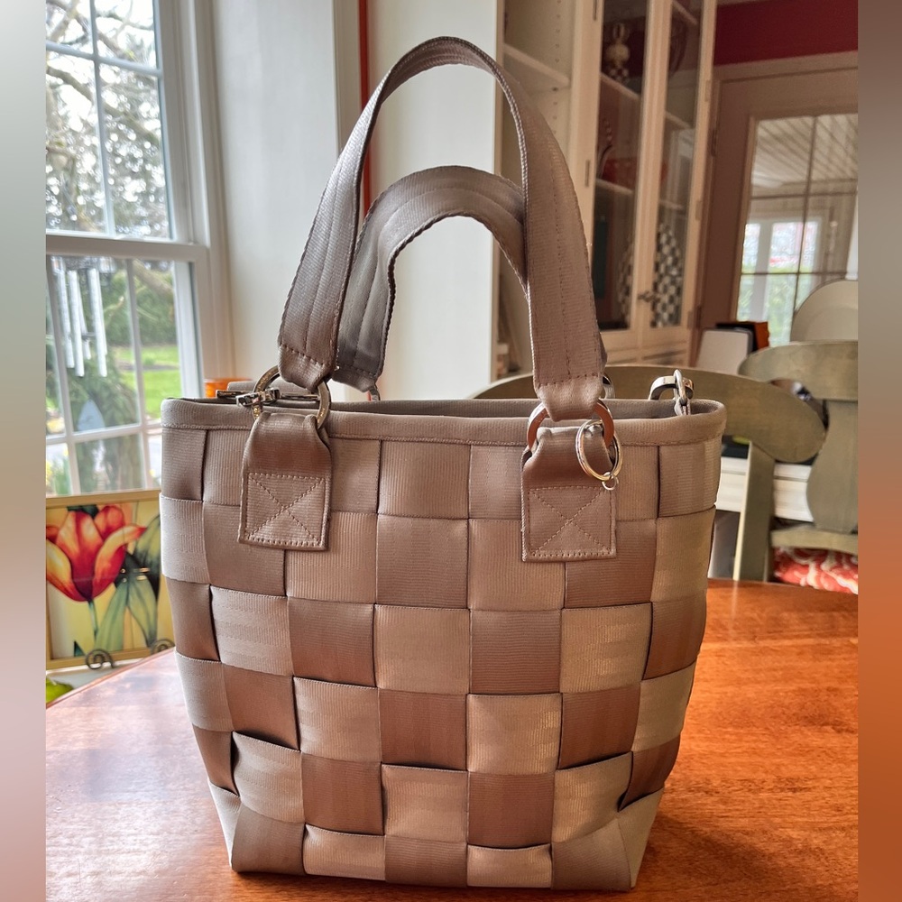 Harvey Purse
